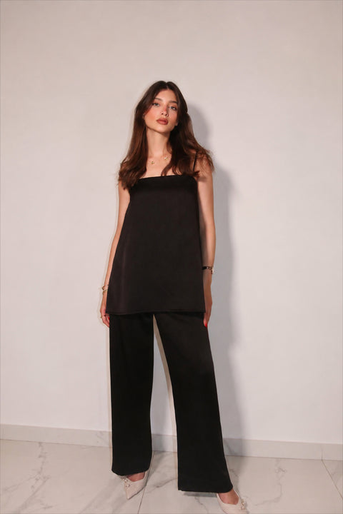 Je Suis Me Muse Trousers in black