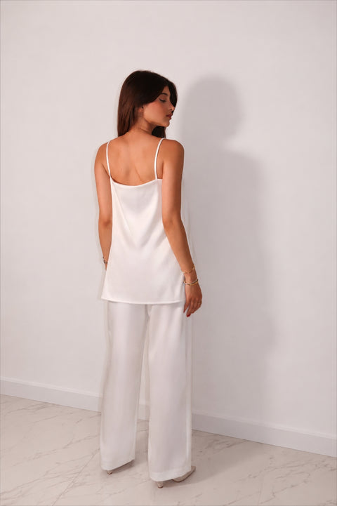 Je Suis Me Muse Trousers in white