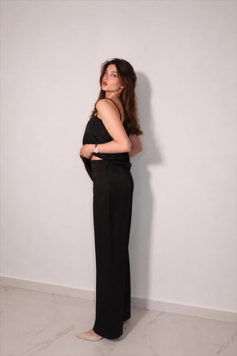 Je Suis Me Muse Trousers in black — view 2