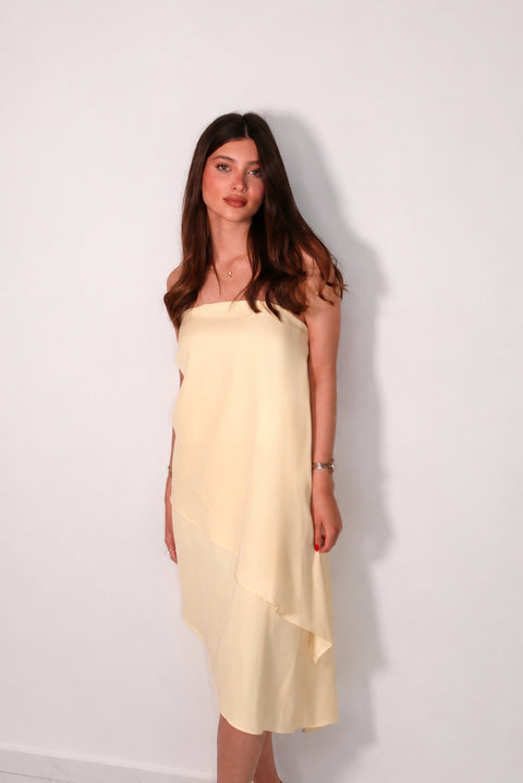 Je Suis Me Asymmetric Top in butter yellow
