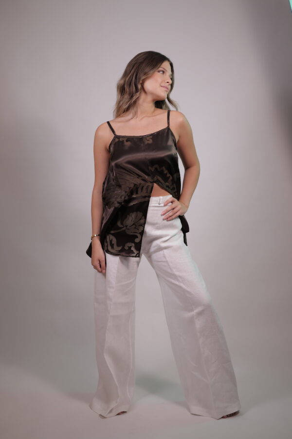 Linen Edit: White Flow